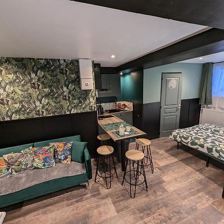Appartement Verdoyant Au Bord Du Lac Leman Entre Evian Et Thonon Dans Une Villa Publier Bagian luar foto
