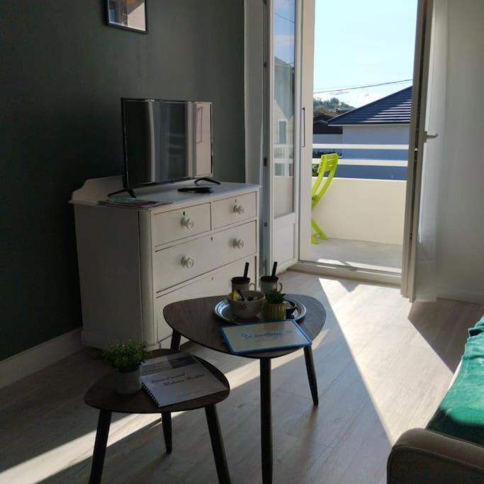 Appartement Verdoyant Au Bord Du Lac Leman Entre Evian Et Thonon Dans Une Villa Publier Bagian luar foto