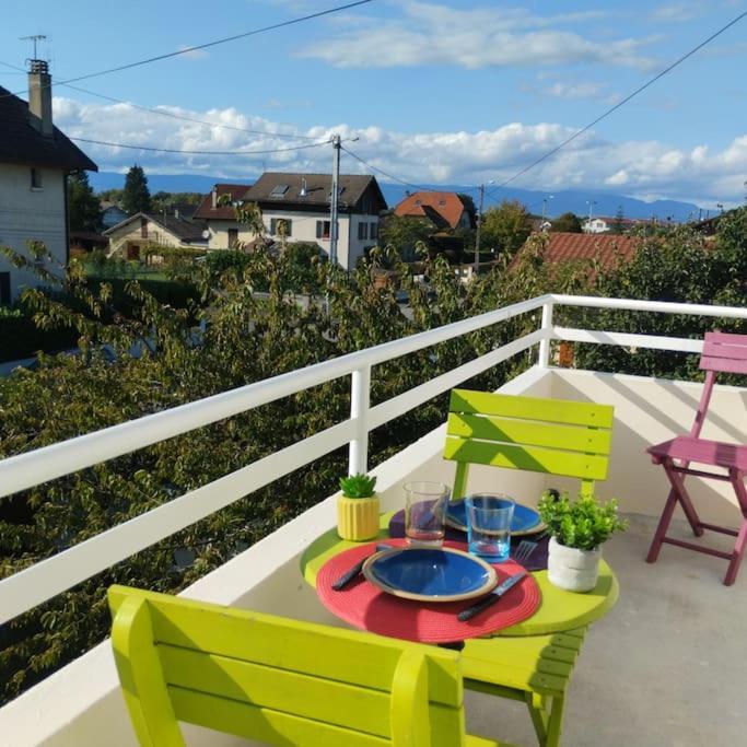 Appartement Verdoyant Au Bord Du Lac Leman Entre Evian Et Thonon Dans Une Villa Publier Bagian luar foto