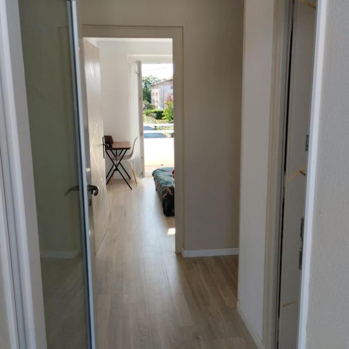 Appartement Verdoyant Au Bord Du Lac Leman Entre Evian Et Thonon Dans Une Villa Publier Bagian luar foto