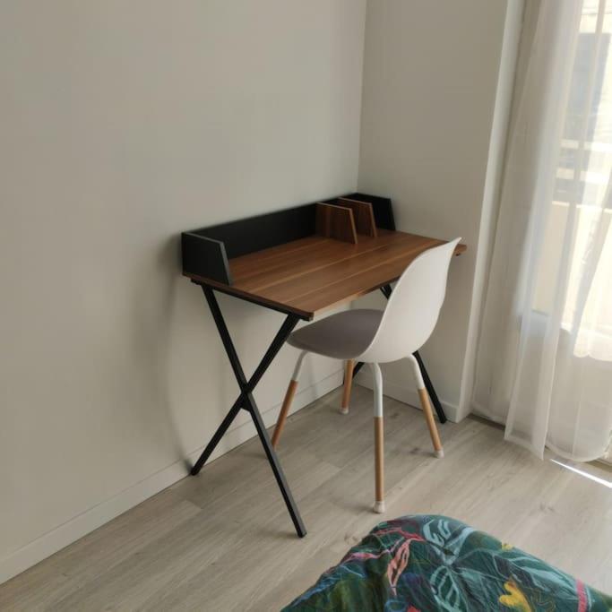 Appartement Verdoyant Au Bord Du Lac Leman Entre Evian Et Thonon Dans Une Villa Publier Bagian luar foto