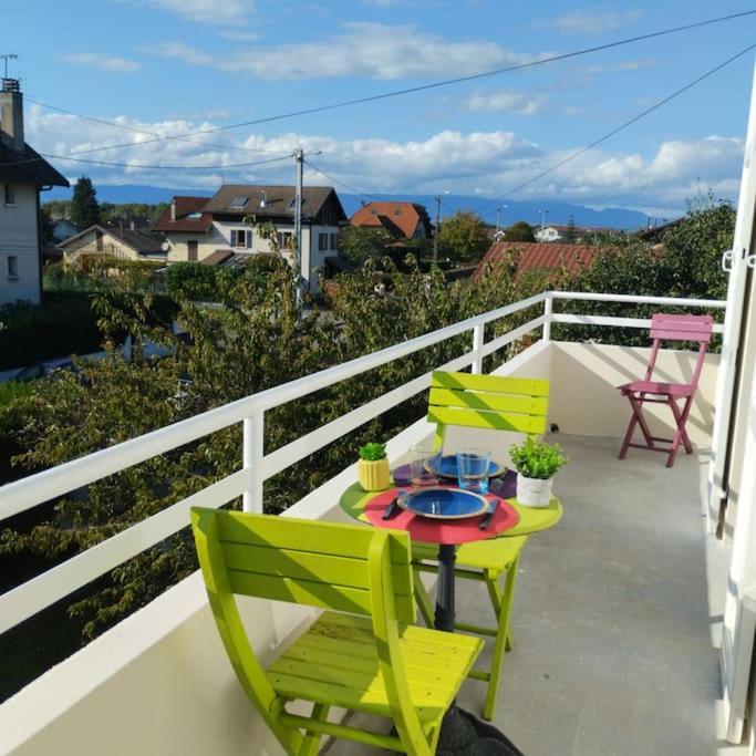Appartement Verdoyant Au Bord Du Lac Leman Entre Evian Et Thonon Dans Une Villa Publier Bagian luar foto