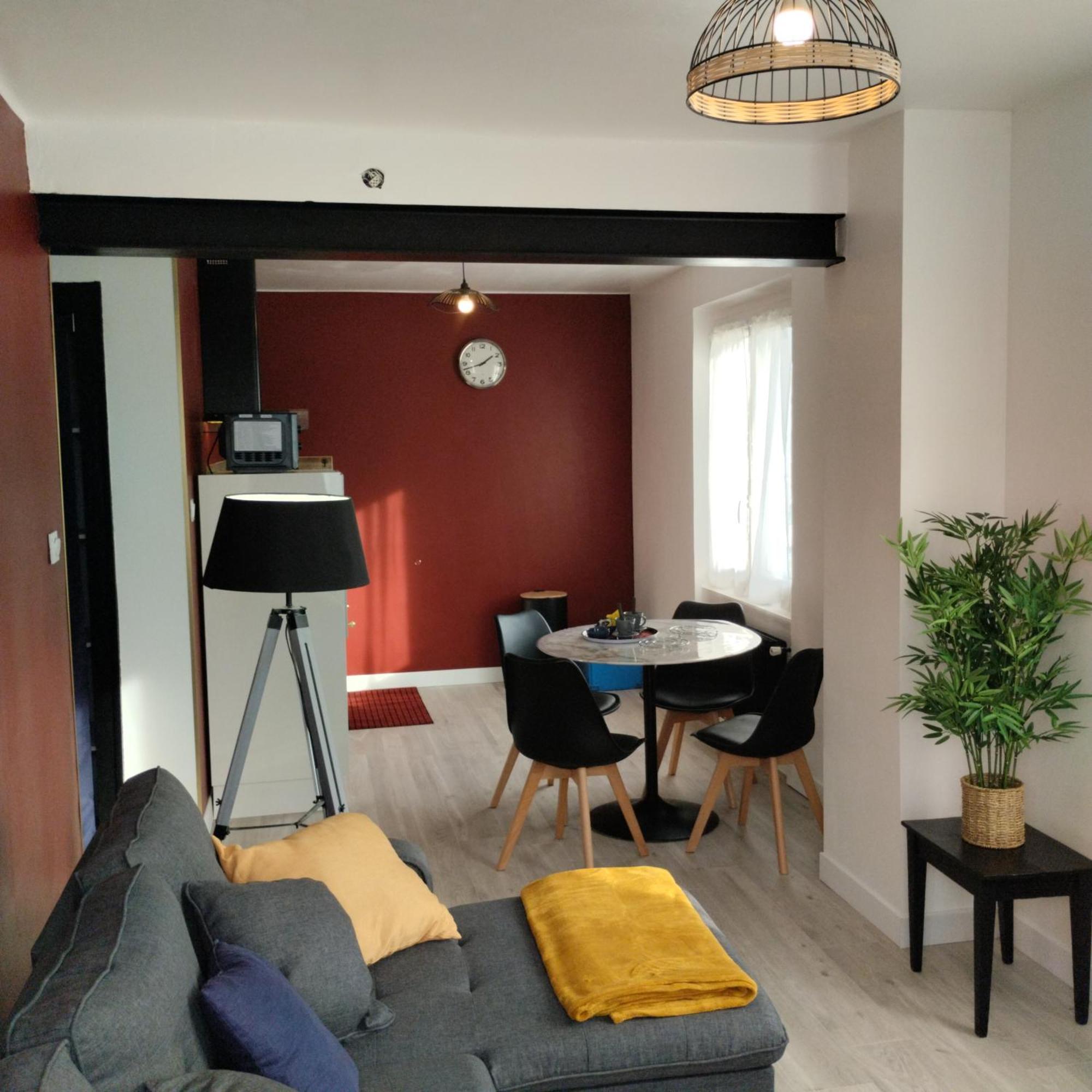 Appartement Verdoyant Au Bord Du Lac Leman Entre Evian Et Thonon Dans Une Villa Publier Bagian luar foto