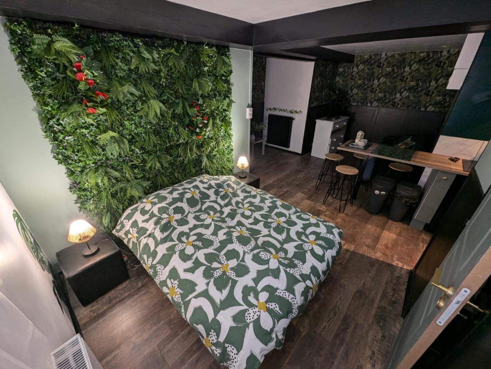 Appartement Verdoyant Au Bord Du Lac Leman Entre Evian Et Thonon Dans Une Villa Publier Bagian luar foto